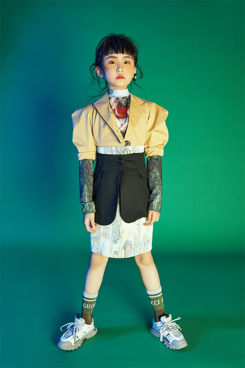 黄姚婉尔2021中国童模榜中榜年度时尚盛典全球发言人